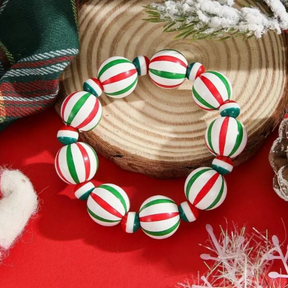 NEW Red and Green Peppermint Candy Stripe Beaded Christmas Bracelet